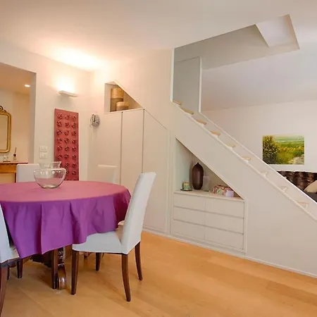 Elegant With Private Lift Apartment